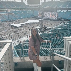 Meet your Posher, Aimee